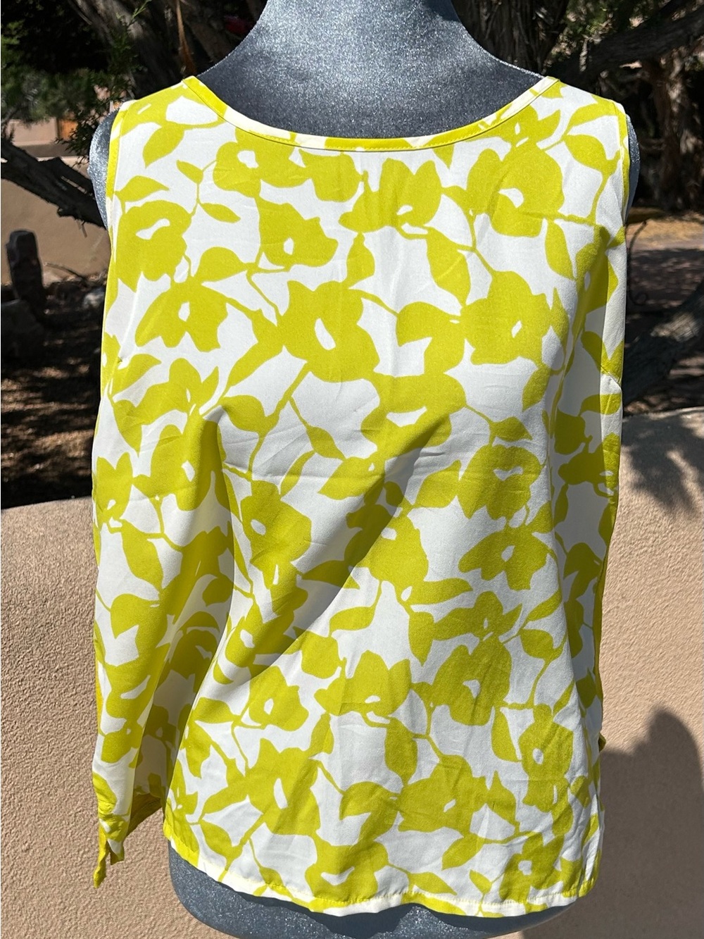 Ann Taylor Women’s Sleeveless Floral Print Shell Top - Yellow/White